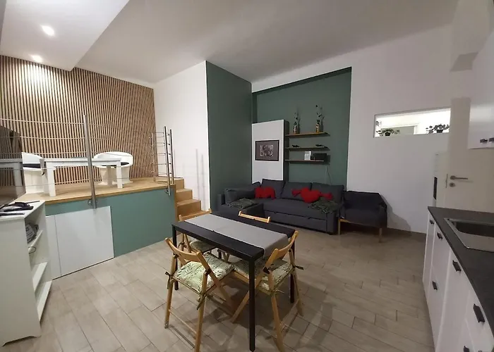 Laura\'S Apartment